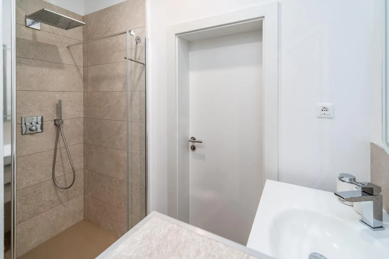 New Villa Astera -Heated Pool, 4 Bedrooms, And Sea Views Seget Vranjica Croatia