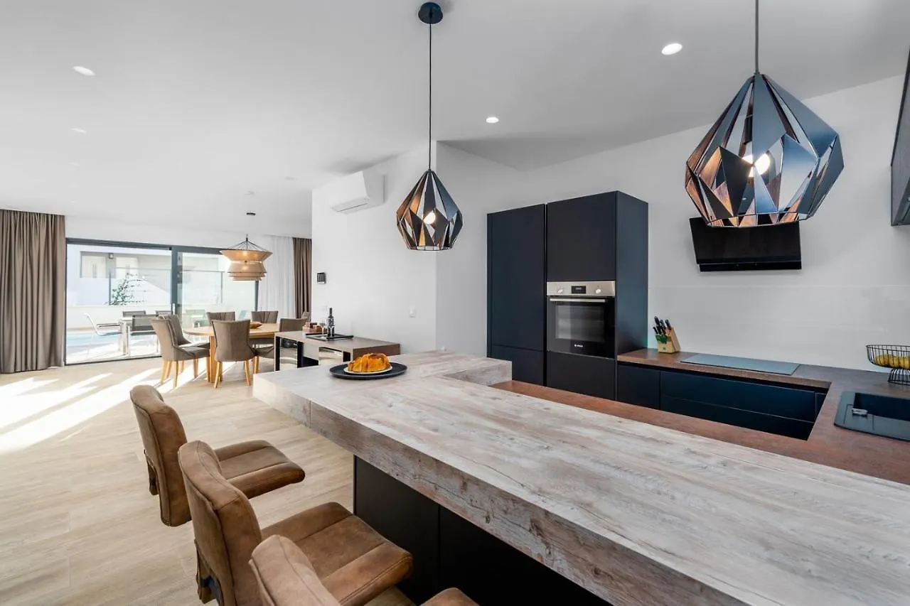 New Villa Astera -Heated Pool, 4 Bedrooms, And Sea Views Seget Vranjica Croatia